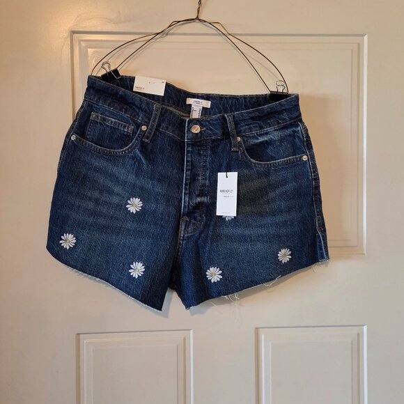 Forever 21 Daisy Jean shorts - Picture 1 of 2